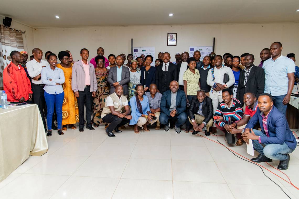 Participants of the public debate on the theme of HIV prevention, organized in Gitega, Burundi.