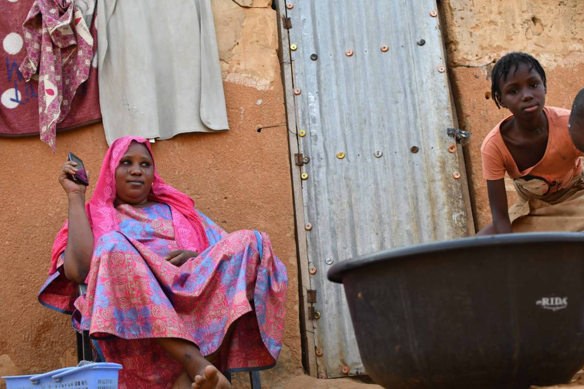 Studio Kalangou listeners in Niamey, Niger.