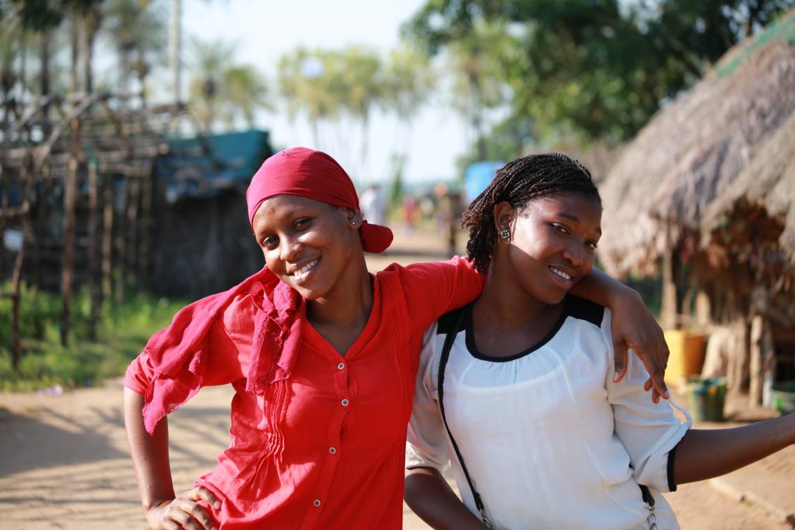 A Studio Hirondelle Guinée reporting in the village of Kitikata, where the sea level keeps increasing.