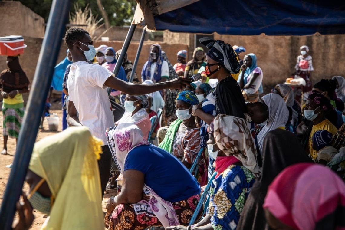 Pendant l’enregistrement d’une émission de Studio Yafa dans un camp de déplacés internes au Burkina Faso.