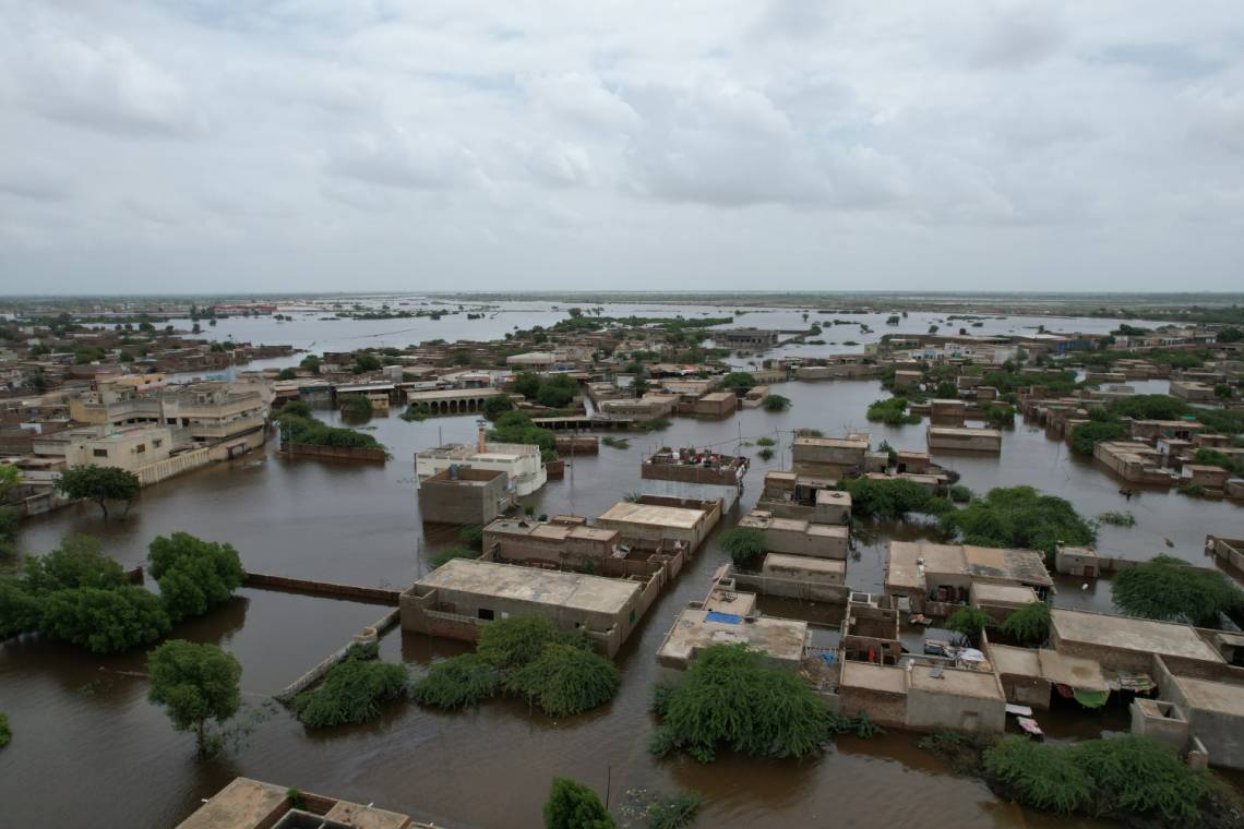 Vue aérienne d&#039;une région touchée par les inondations au Pakistan