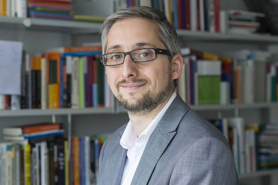 Manuel Puppis ist ordentlicher Professor für Medienstruktur und Governance an der Universität Freiburg 