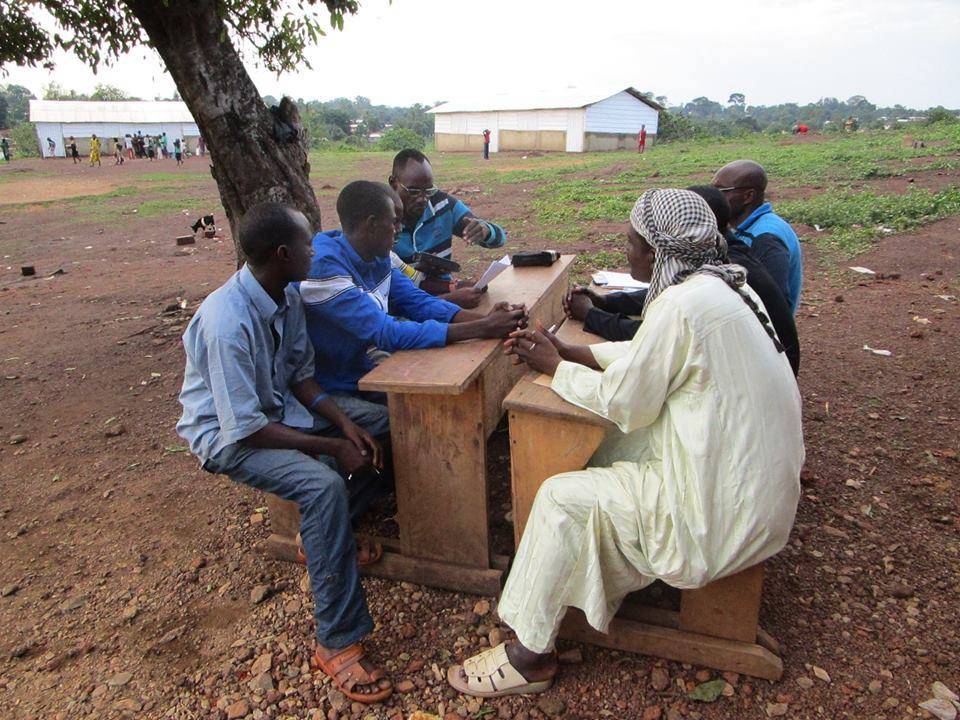 A journalist from Radio Ndeke Luka initiates pupils to radio journalism in the village of Boda, in the south-west of the Central African Republic.
