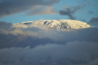 Le sommet du mont Kilimanjaro, en juin 2018.
